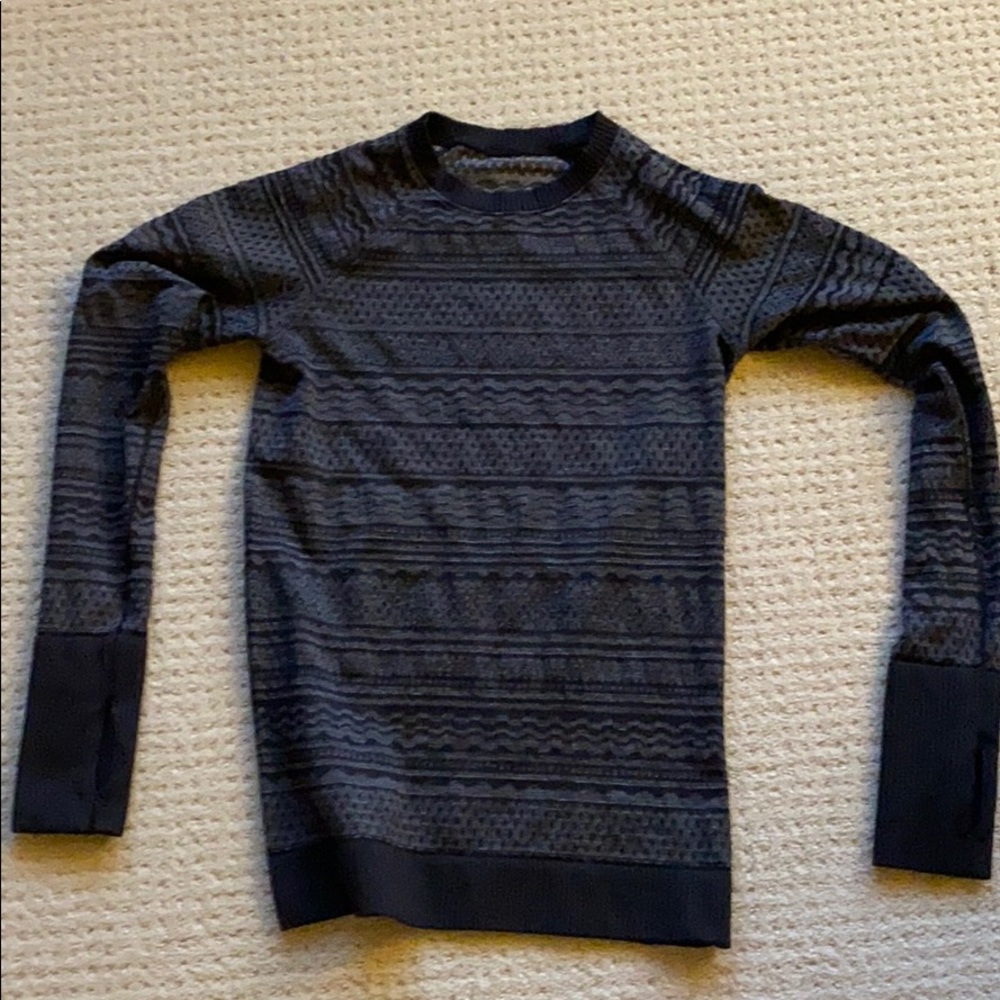 Lululemon Rest Less pullover, Great condition